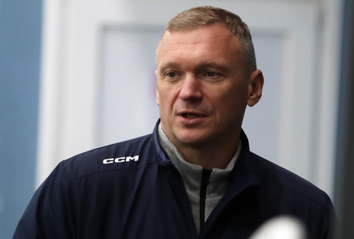 ХК «Торпедо» продлил контракт с главным тренером Алексеем Исаковым